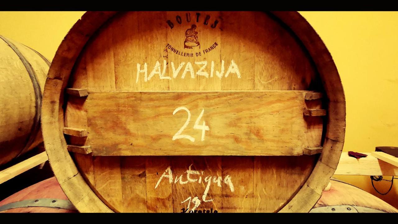 Razman Wine Rooms Gračišče Bagian luar foto